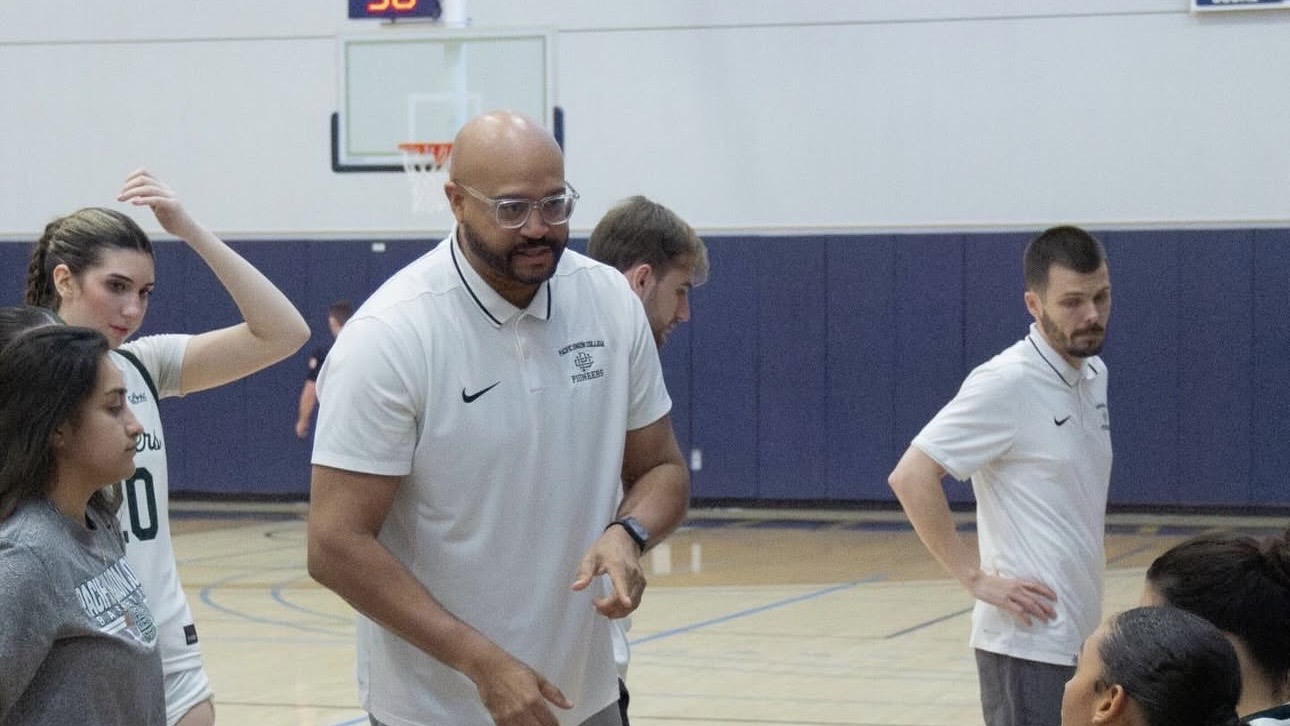 Basketball Seasons Come to an End at Cal Pac Championships